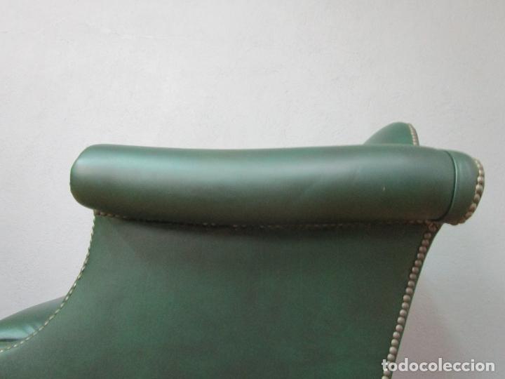 Vintage: Decorativo Sillón en Piel Color Verde - Madera de Haya - Tapicería Perfecta - Retro, Vintage - Foto 12 - 209584253
