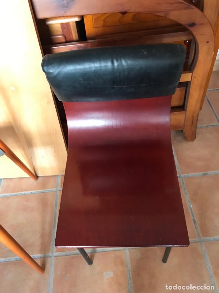 Vintage: Silla de mobila y cuero - Foto 1
