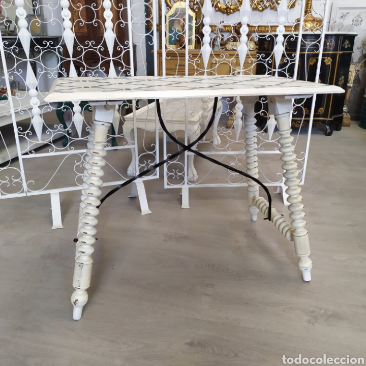 Vintage: Mesa auxiliar castellana. - Foto 6