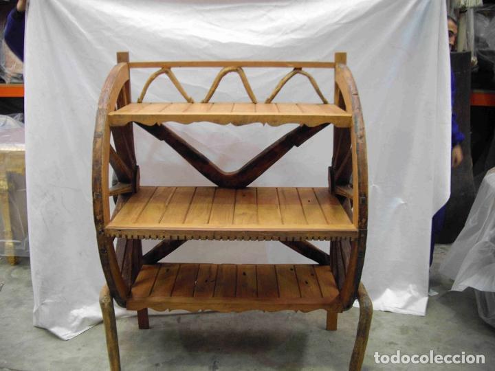 Vintage: ESTANTERIA DOS RUEDAS - Foto 1