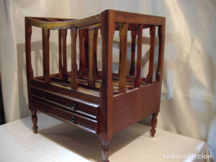 Vintage: MUEBLE REVISTERO MADERA. - Foto 3