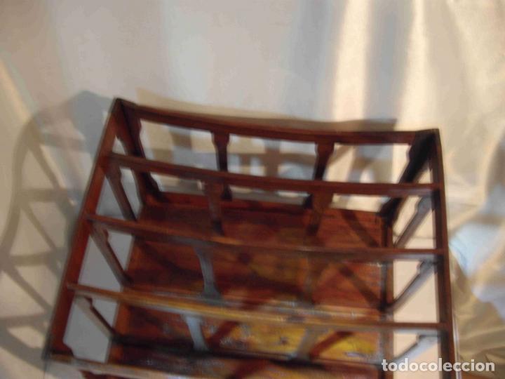 Vintage: MUEBLE REVISTERO MADERA. - Foto 5