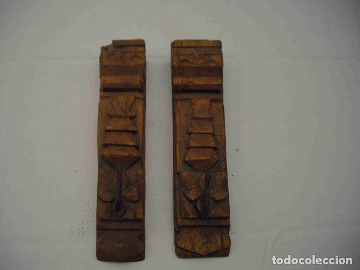 Vintage: PERCHA TALLADA MADERA PAREJA - Foto 2