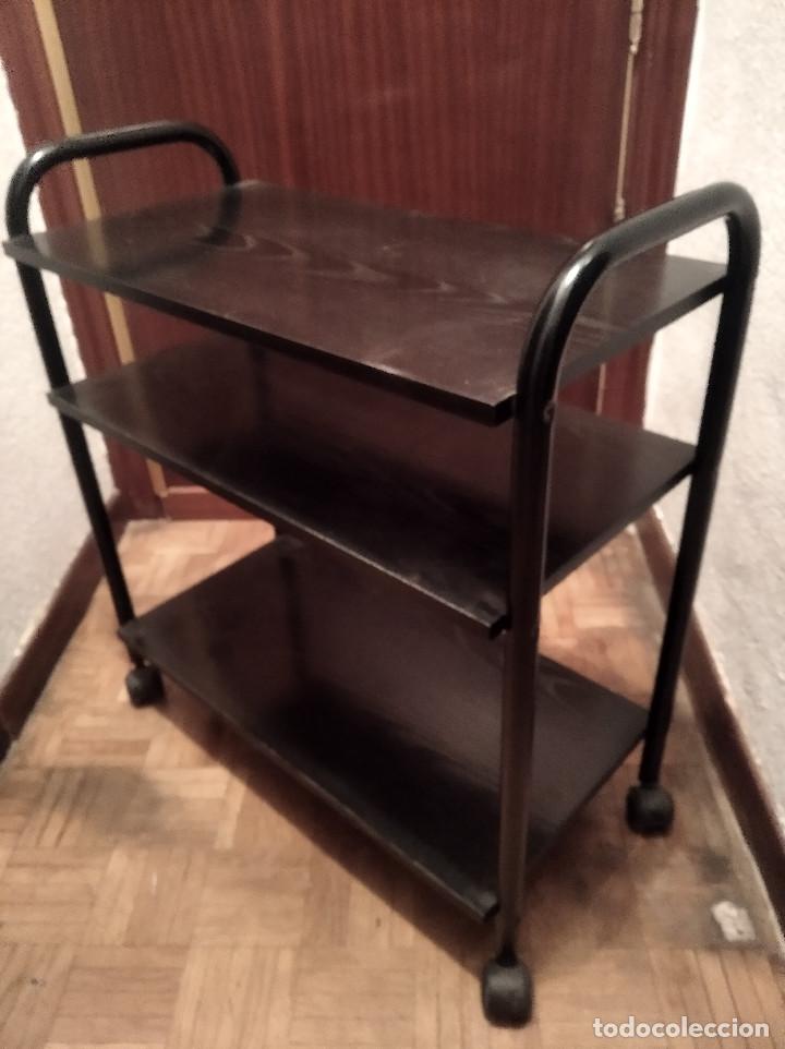 Vintage: Mesita auxiliar con ruedas - Foto 1