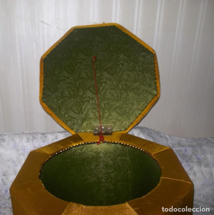 Vintage: PUF TABURETE CON FLECOS A&Ntilde;OS 60 - Foto 6