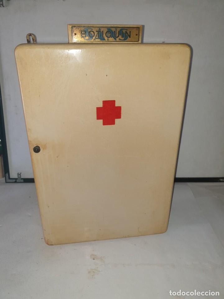 caja botiquín antigua, con cajita de medicinas - Compra venta en  todocoleccion