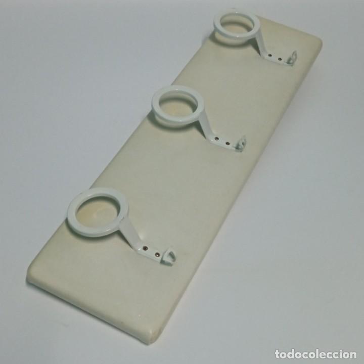 Vintage: COLGADOR TRES PERCHAS - Foto 1