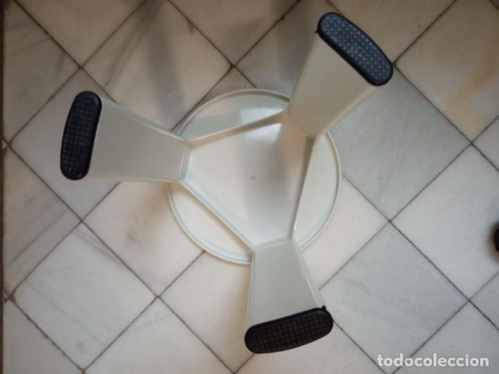 Vintage: TABURETE BLANCO TA TAY PLASTICO - Foto 4
