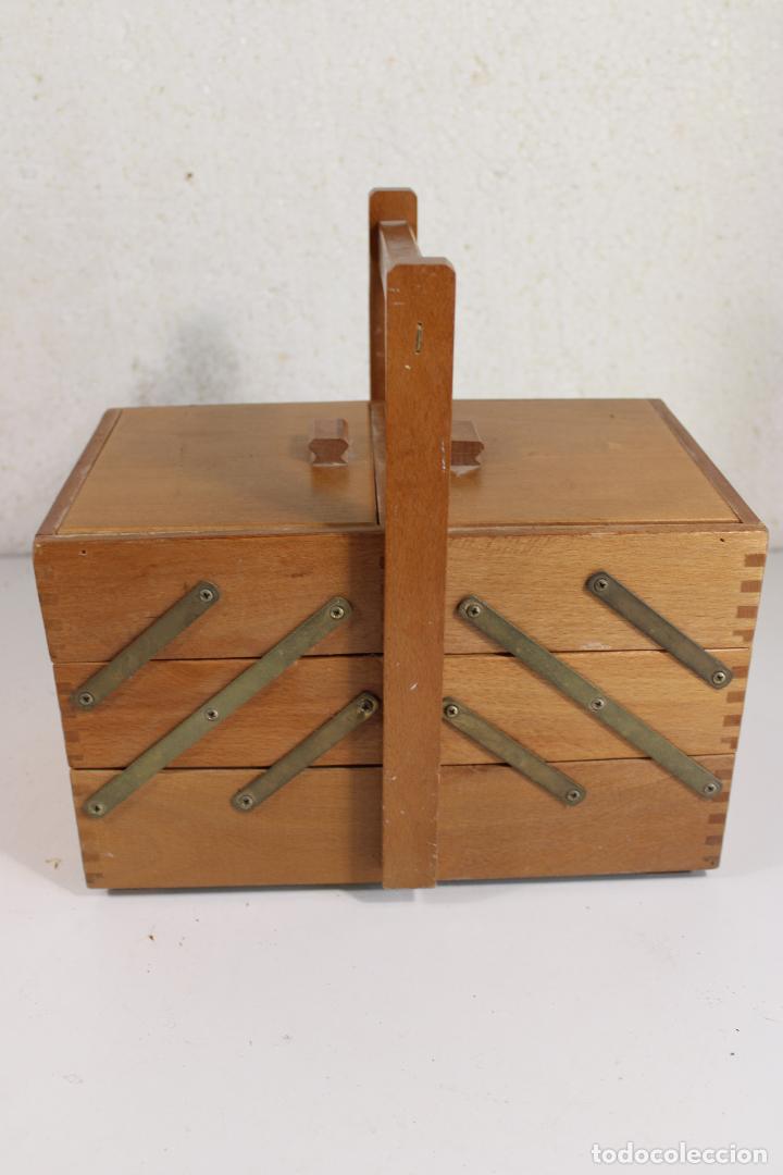 pequeño costurero de madera antiguo - Compra venta en todocoleccion