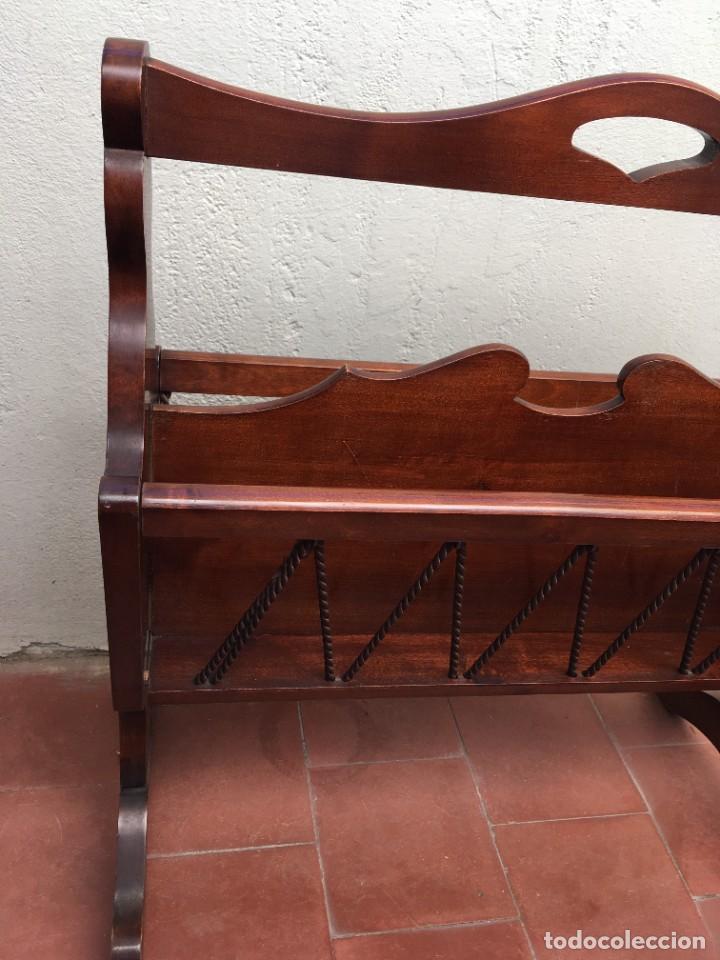 Vintage: Revistero vintage de madera - Foto 7