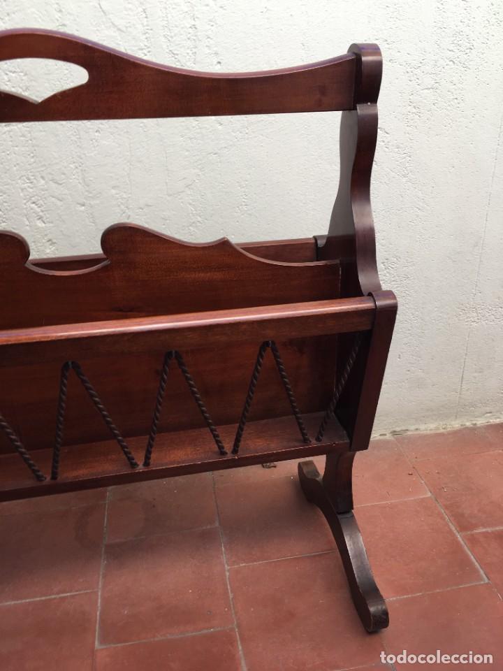 Vintage: Revistero vintage de madera - Foto 8