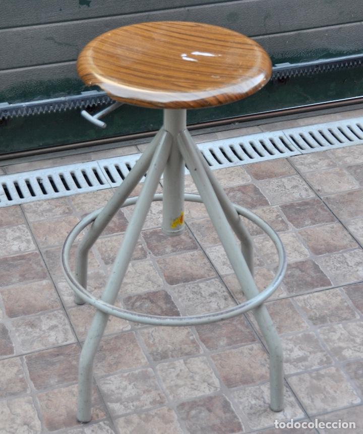 Vintage: Taburete industrial franc&eacute;s - Foto 5