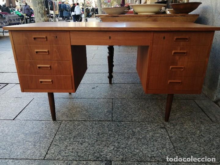 Vintage: MESA SUECA A&Ntilde;OS 60 CON ESTAMPILLADO - Foto 3