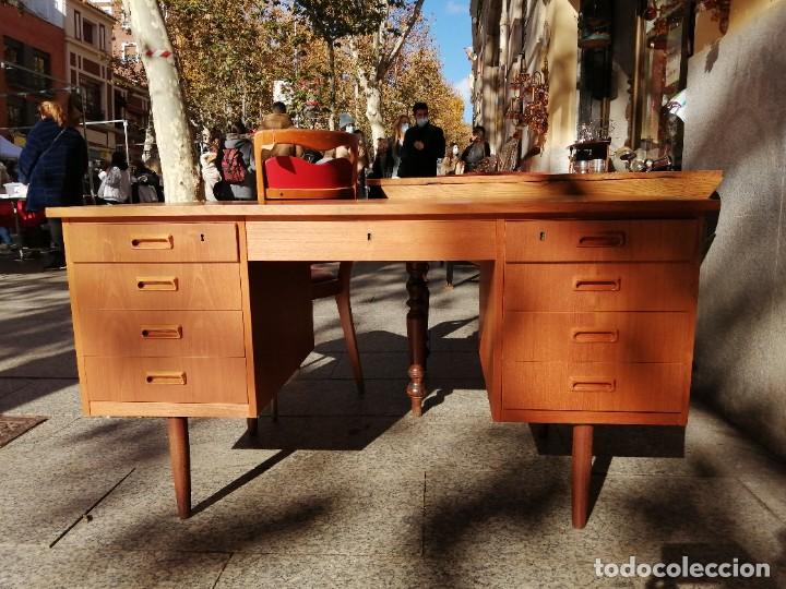 Vintage: MESA SUECA A&Ntilde;OS 60 CON ESTAMPILLADO - Foto 6