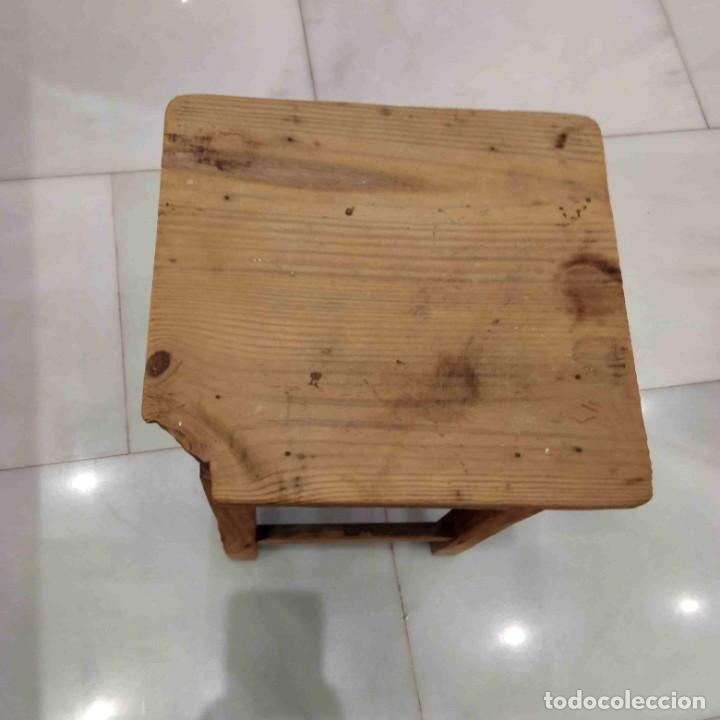 Vintage: antiguo taburete de madera - Foto 3