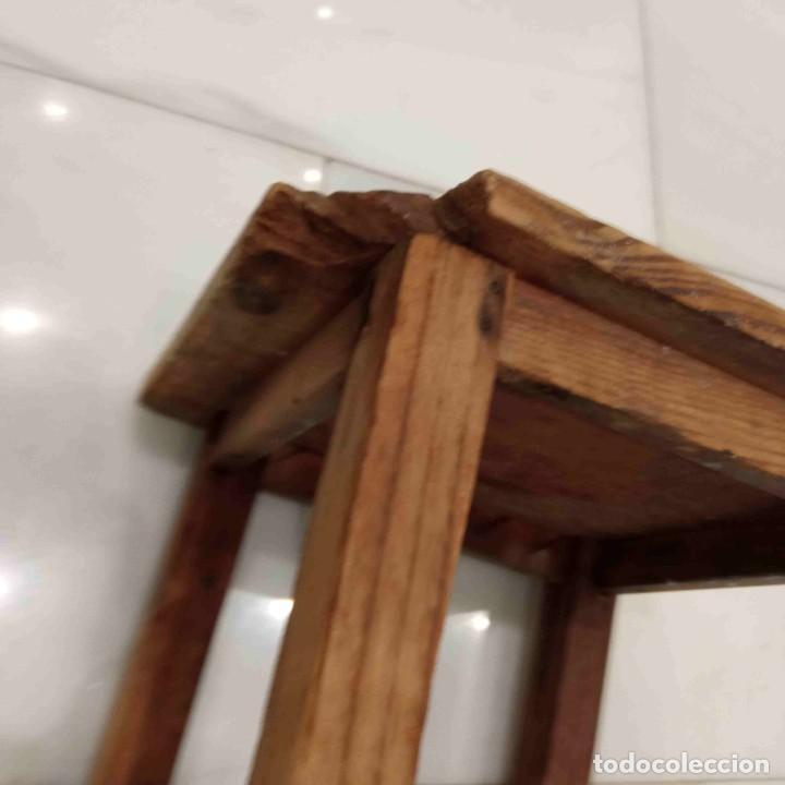 Vintage: antiguo taburete de madera - Foto 5