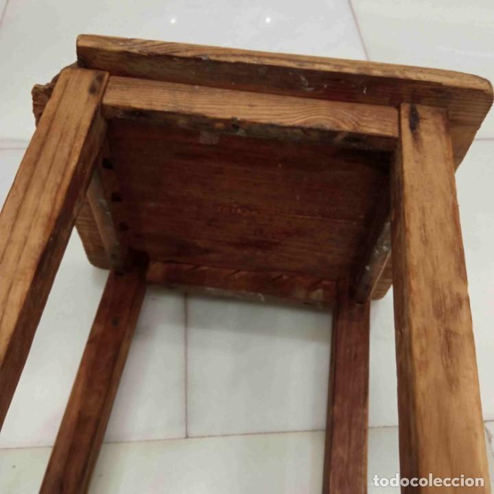 Vintage: antiguo taburete de madera - Foto 6