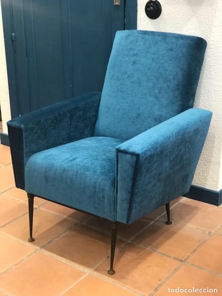 Vintage: Sill&oacute;n l&iacute;neas rectas a&ntilde;os 60 - Foto 1