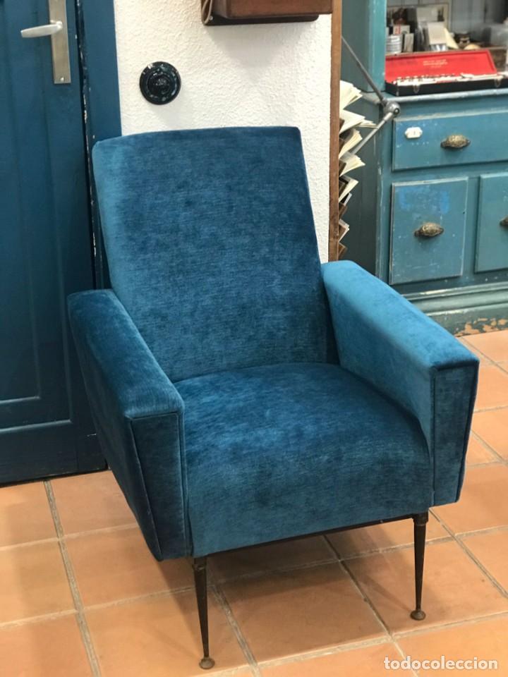 Vintage: Sill&oacute;n l&iacute;neas rectas a&ntilde;os 60 - Foto 3