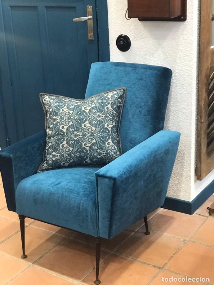 Vintage: Sill&oacute;n l&iacute;neas rectas a&ntilde;os 60 - Foto 4