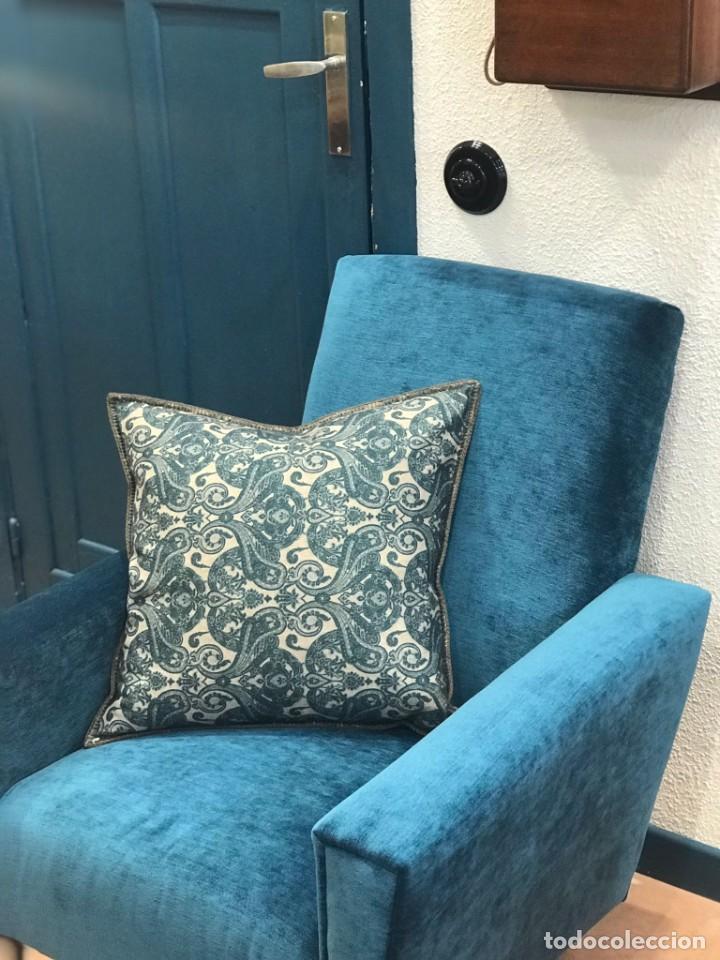 Vintage: Sill&oacute;n l&iacute;neas rectas a&ntilde;os 60 - Foto 5