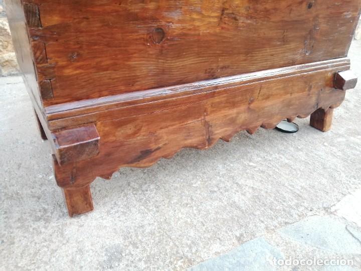 Vintage: Baul arca de madera restaurado mueble antiguo - Foto 3