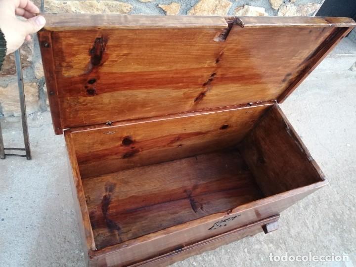 Vintage: Baul arca de madera restaurado mueble antiguo - Foto 4