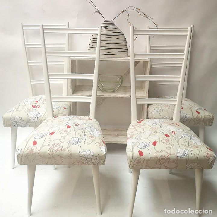 Vintage: Cuatro Sillas Blancas - Foto 1
