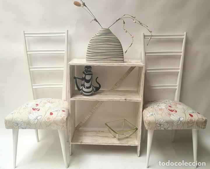 Vintage: Cuatro Sillas Blancas - Foto 2
