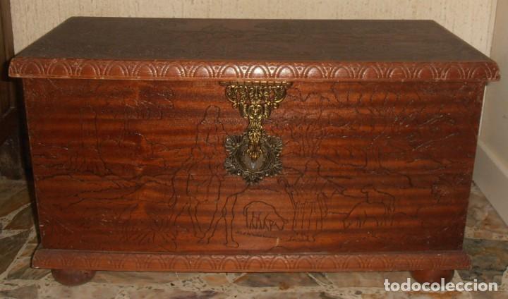 Vintage: BAUL, COFRE DE MADERA ON DECORACION ARABE - Foto 1