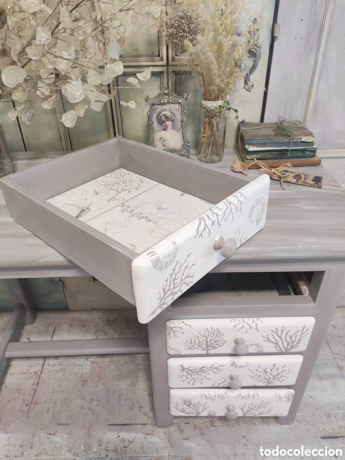 Mesa escritorio vintage Corales con 4 cajones - Alicia Designart
