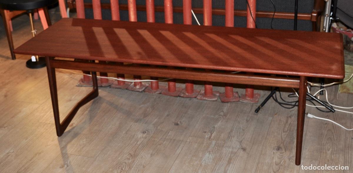 Vintage: Mesa auxiliar danesa en teca - Foto 2
