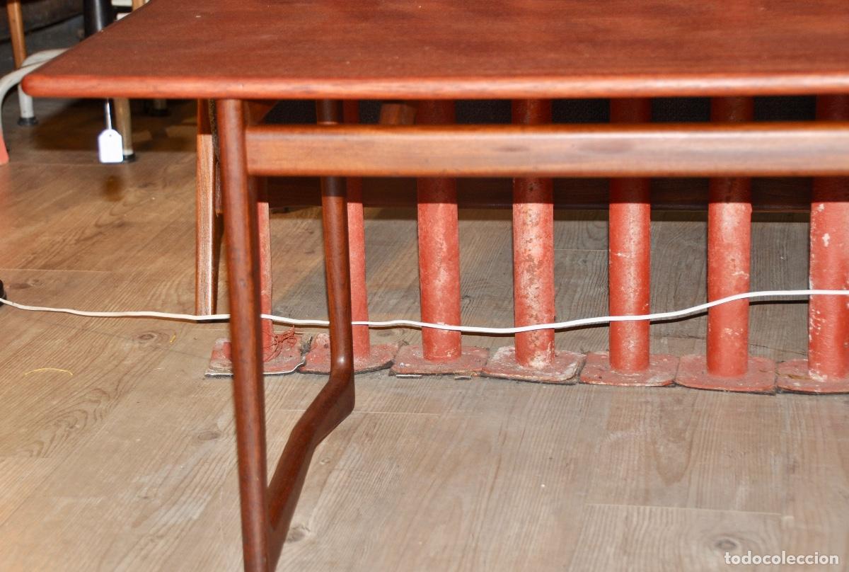 Vintage: Mesa auxiliar danesa en teca - Foto 4