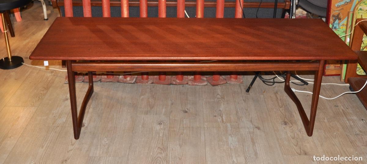 Vintage: Mesa auxiliar danesa en teca - Foto 6