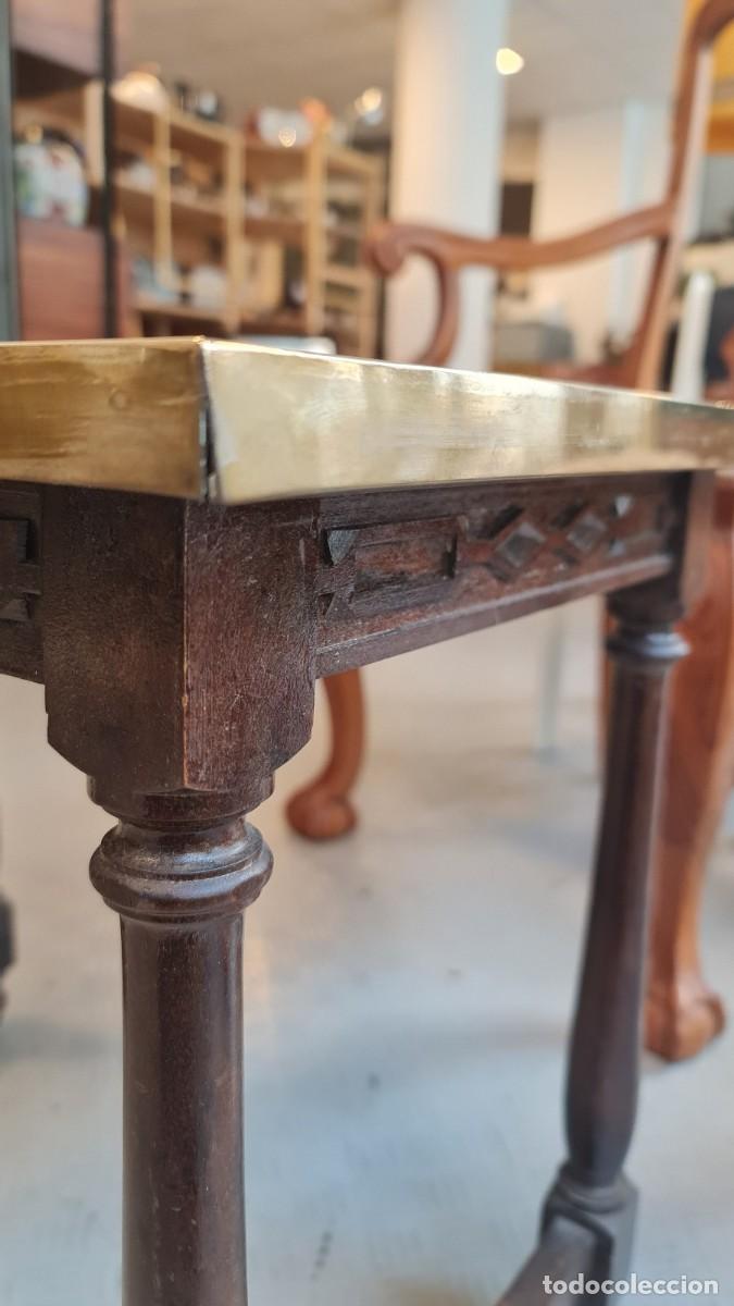 Vintage: Mesa de caf&eacute; con sobre de laton - Foto 6