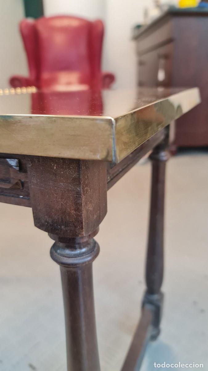 Vintage: Mesa de caf&eacute; con sobre de laton - Foto 7