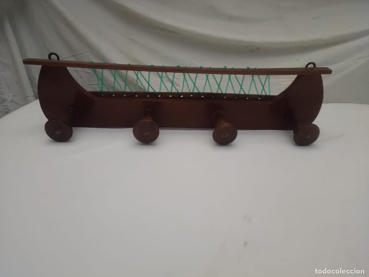 Vintage: Antiguo perchero de madera - Foto 1