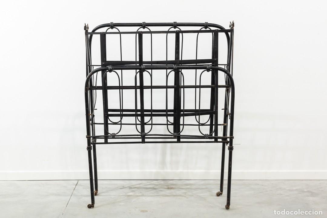 Vintage: Cama plegable en hierro vintage - Foto 8