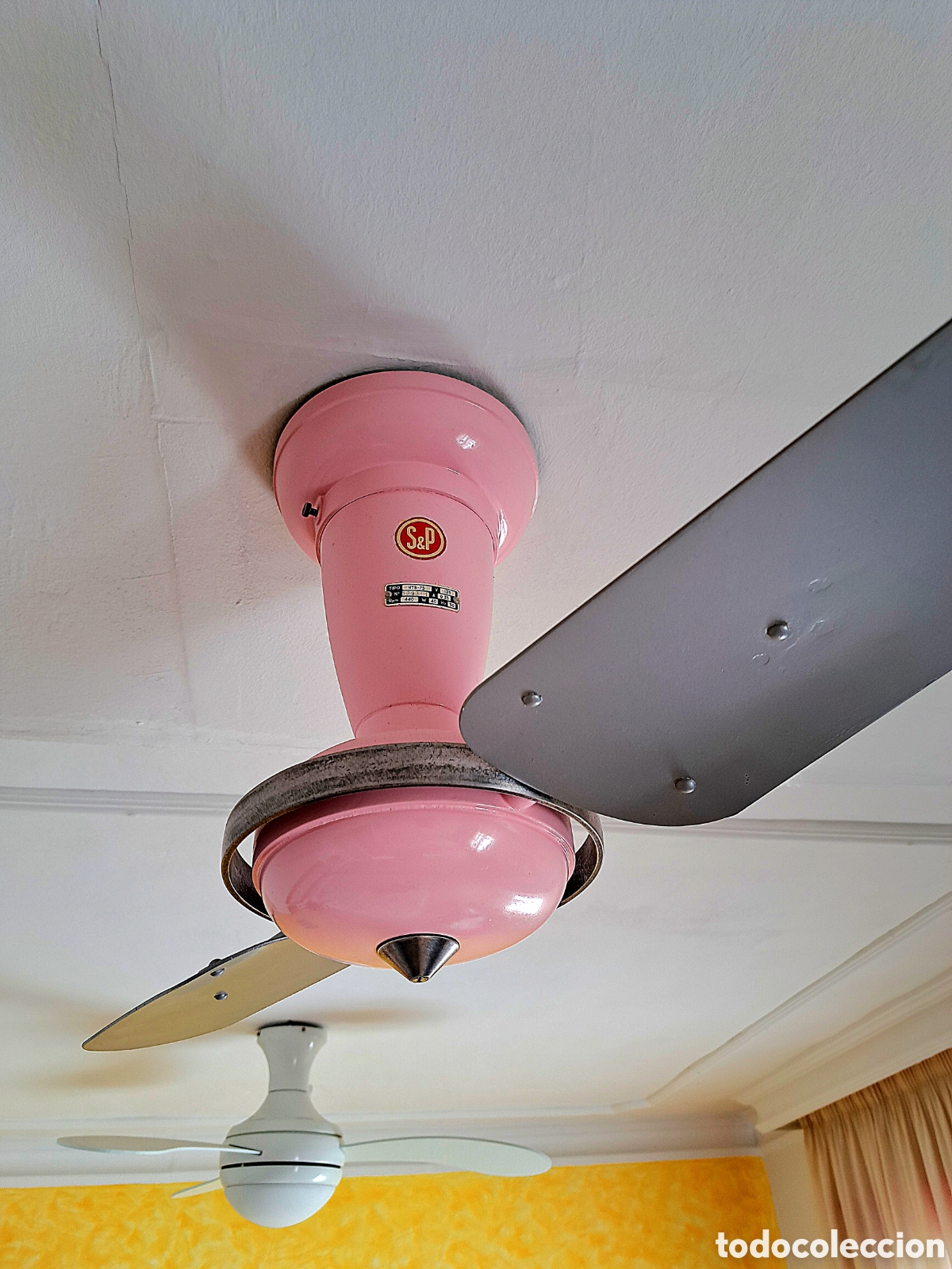 Ventilador de techo en buen estado