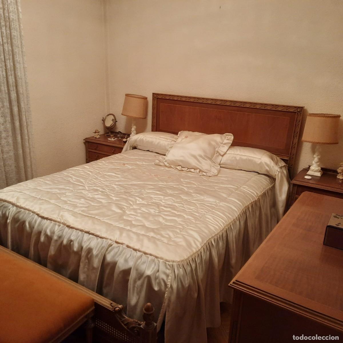 Vintage: Dormitorio en madera estilo cl&aacute;sico - Foto 1