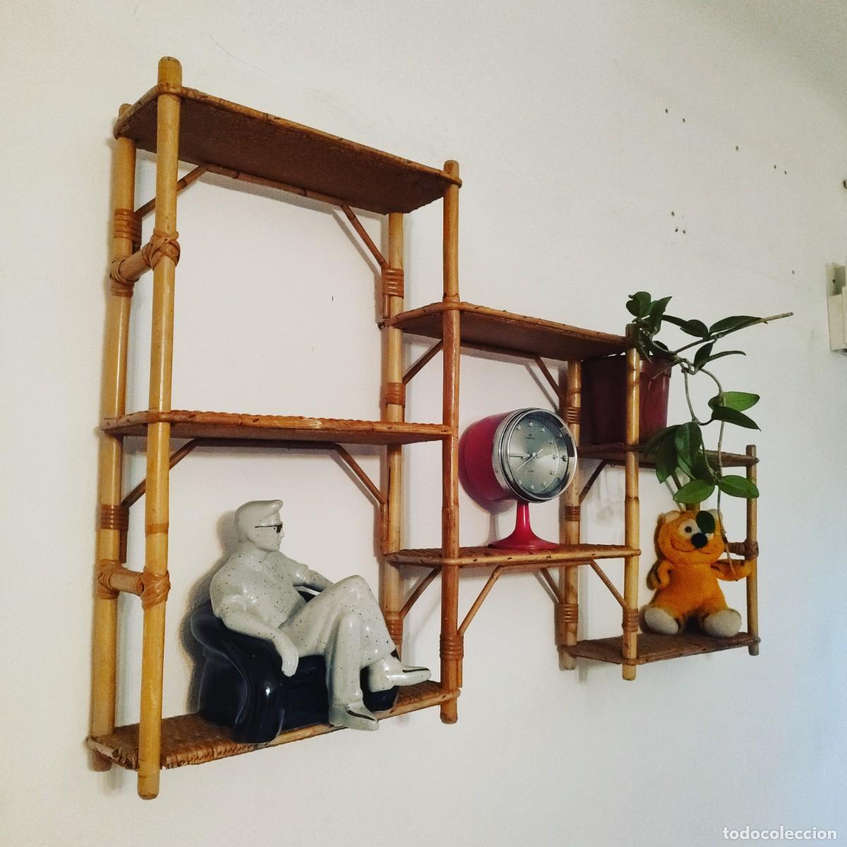 Vintage: Estanter&iacute;a de bamb&uacute; antigua con varias lejas para poder colocar cosas. Muy pr&aacute;ctica. - Foto 13