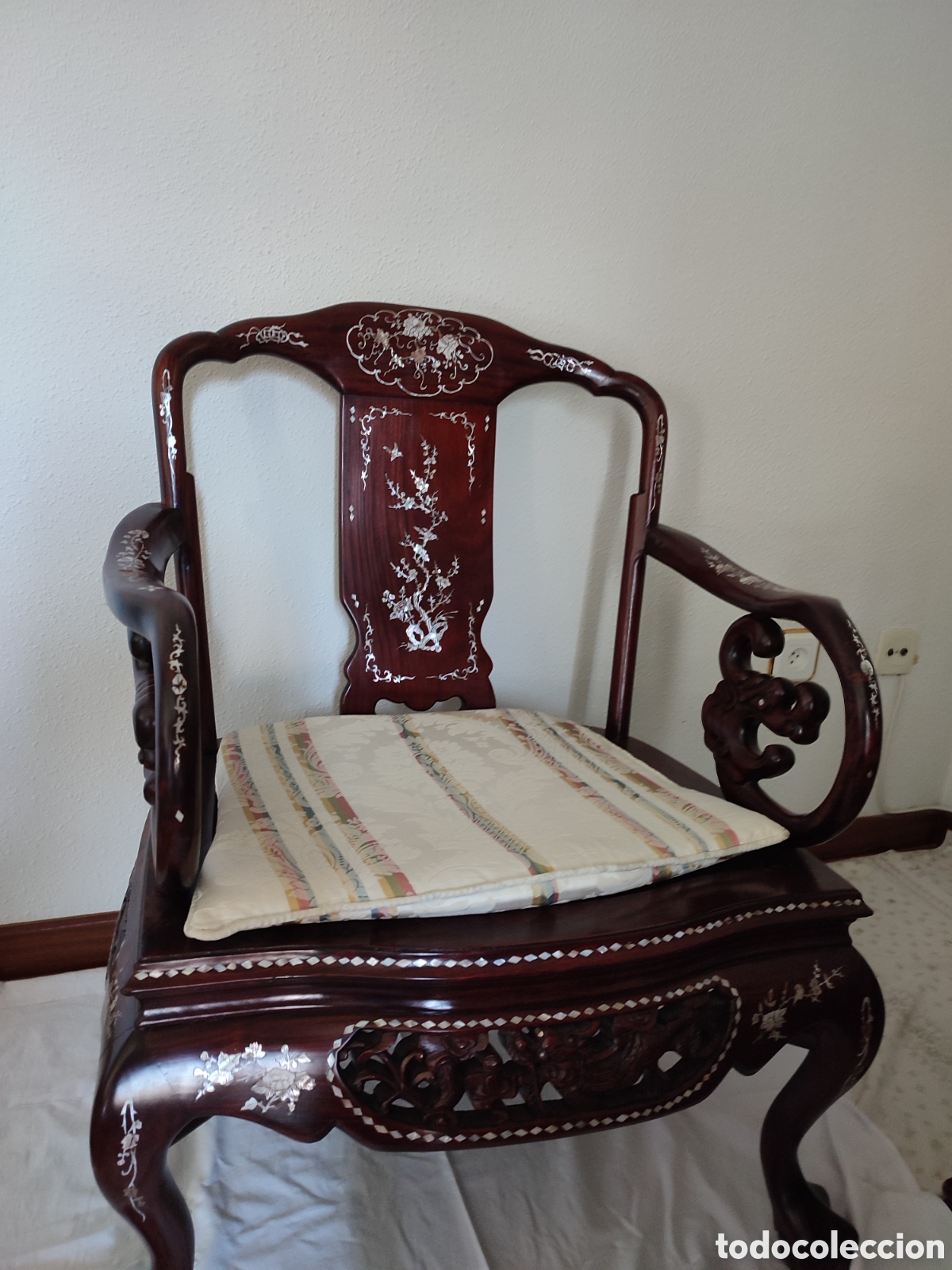 Vintage: Conjunto sal&oacute;n palisandro y n&aacute;car + espejo - Foto 2