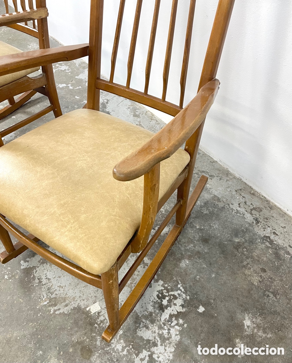 Vintage: Pareja mecedoras de madera y scai - Foto 7