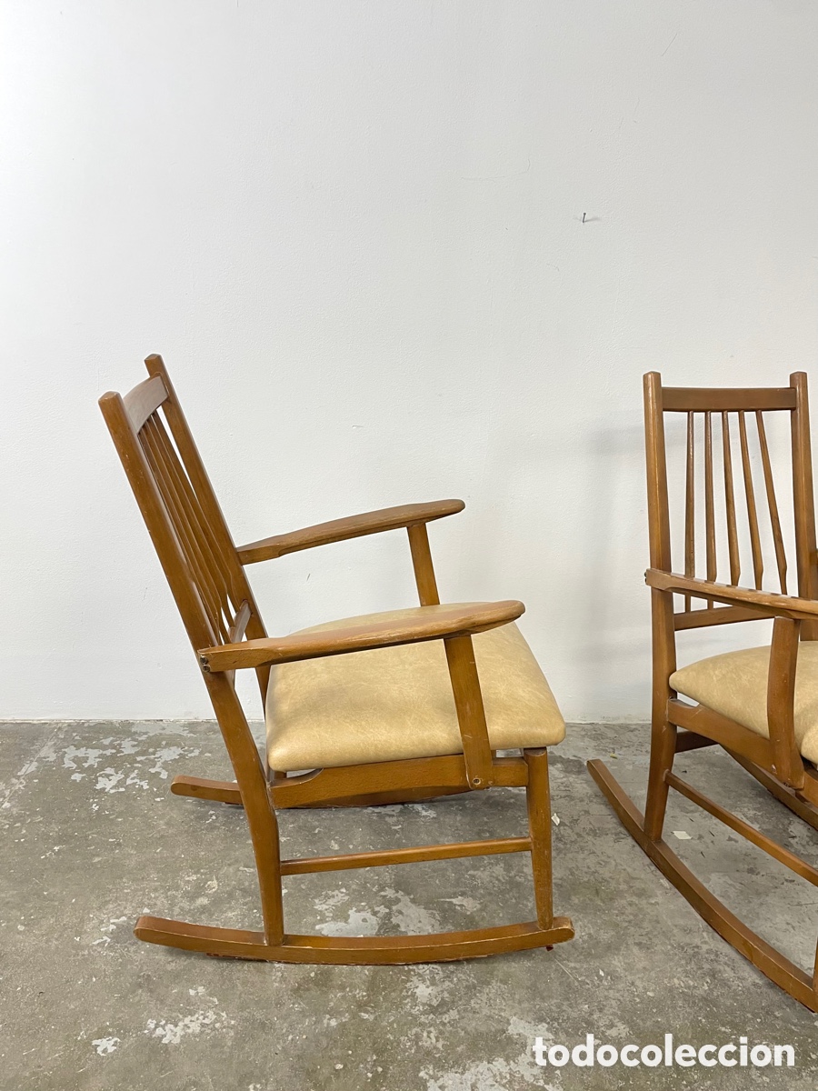Vintage: Pareja mecedoras de madera y scai - Foto 9