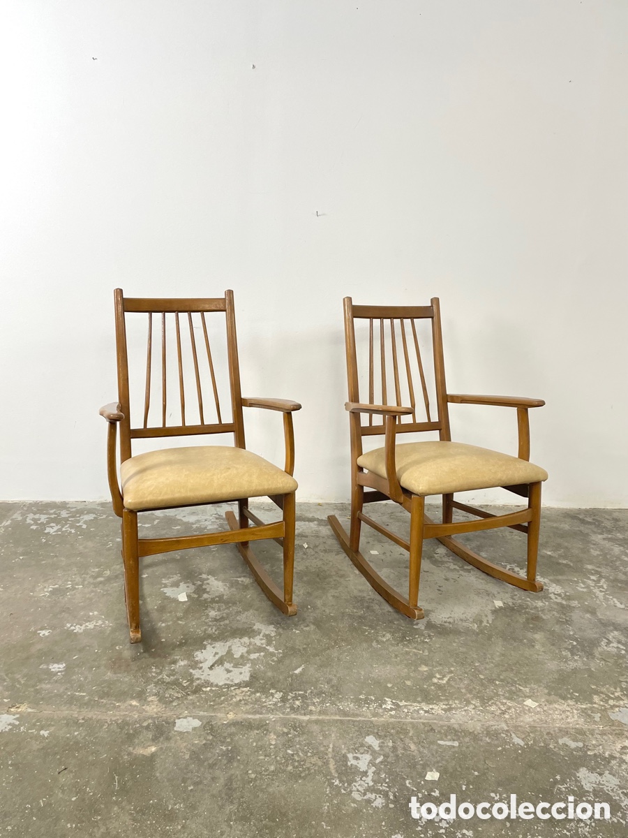 Vintage: Pareja mecedoras de madera y scai - Foto 1