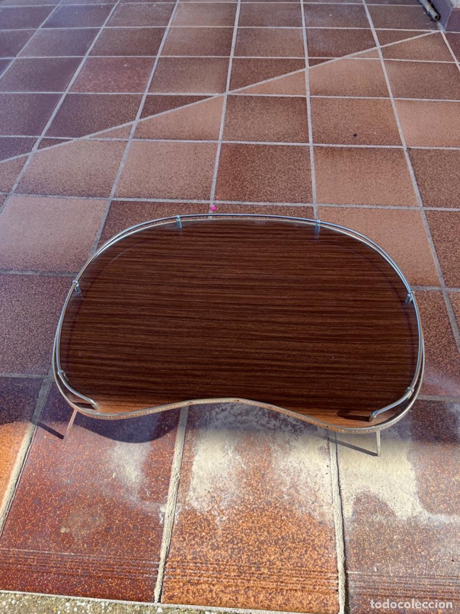 Vintage: Mesa desayuno( cama) a&ntilde;o 60 - Foto 2