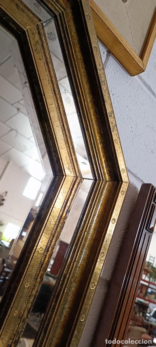 Vintage: ESPEJO OCTOGONAL DE MADERA Y LAT&Oacute;N. - Foto 4
