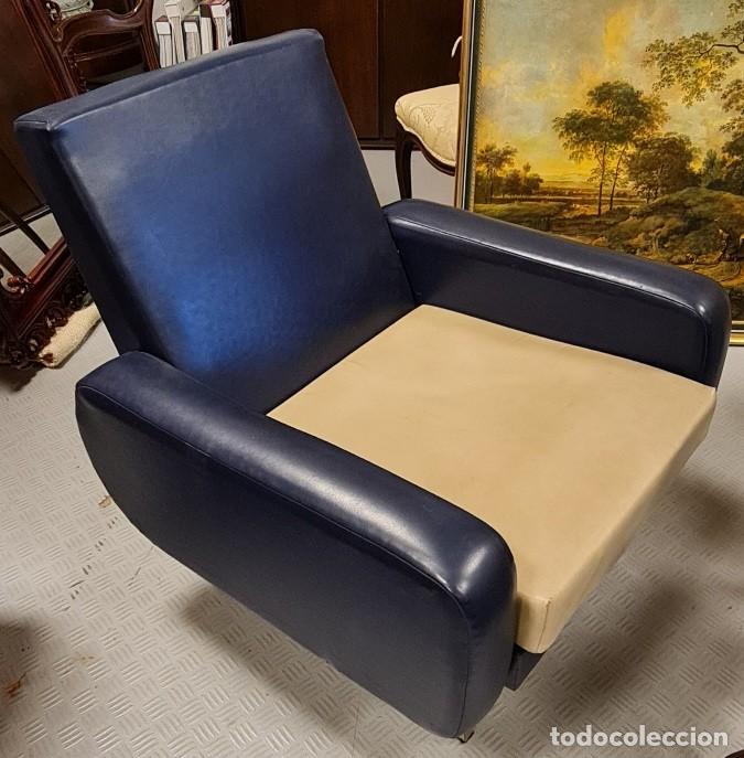 Vintage: Butaca en escay azul y crema. - Foto 2
