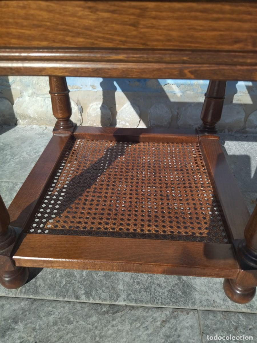 Vintage: Mesa de centro de madera noble, rat&aacute;n y cristal. - Foto 6