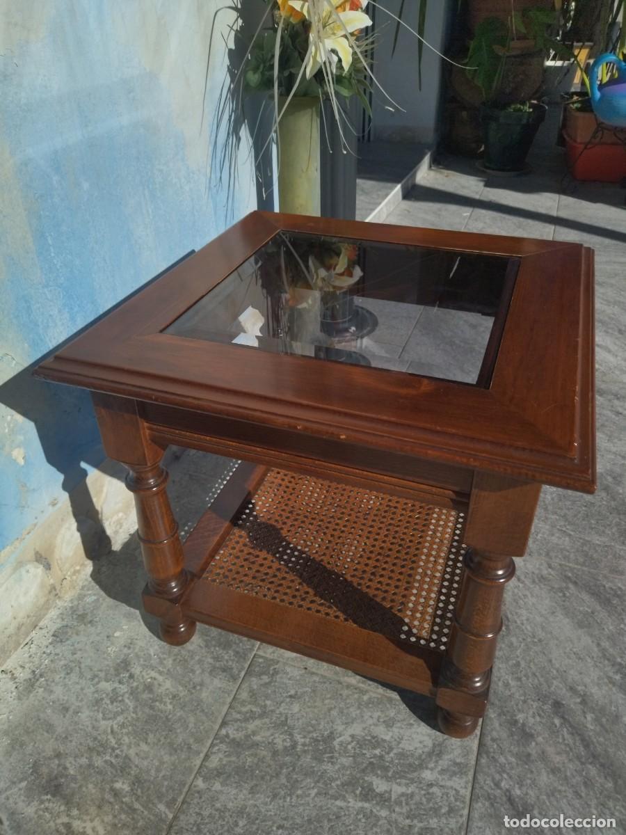 Vintage: Mesa de centro de madera noble, rat&aacute;n y cristal. - Foto 12